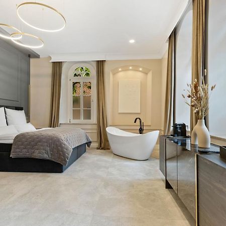 Boutique Rooms I Luxus Suite I Center I Boxspring Augsburg Bagian luar foto