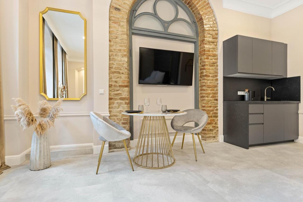 Boutique Rooms I Luxus Suite I Center I Boxspring Augsburg Bagian luar foto