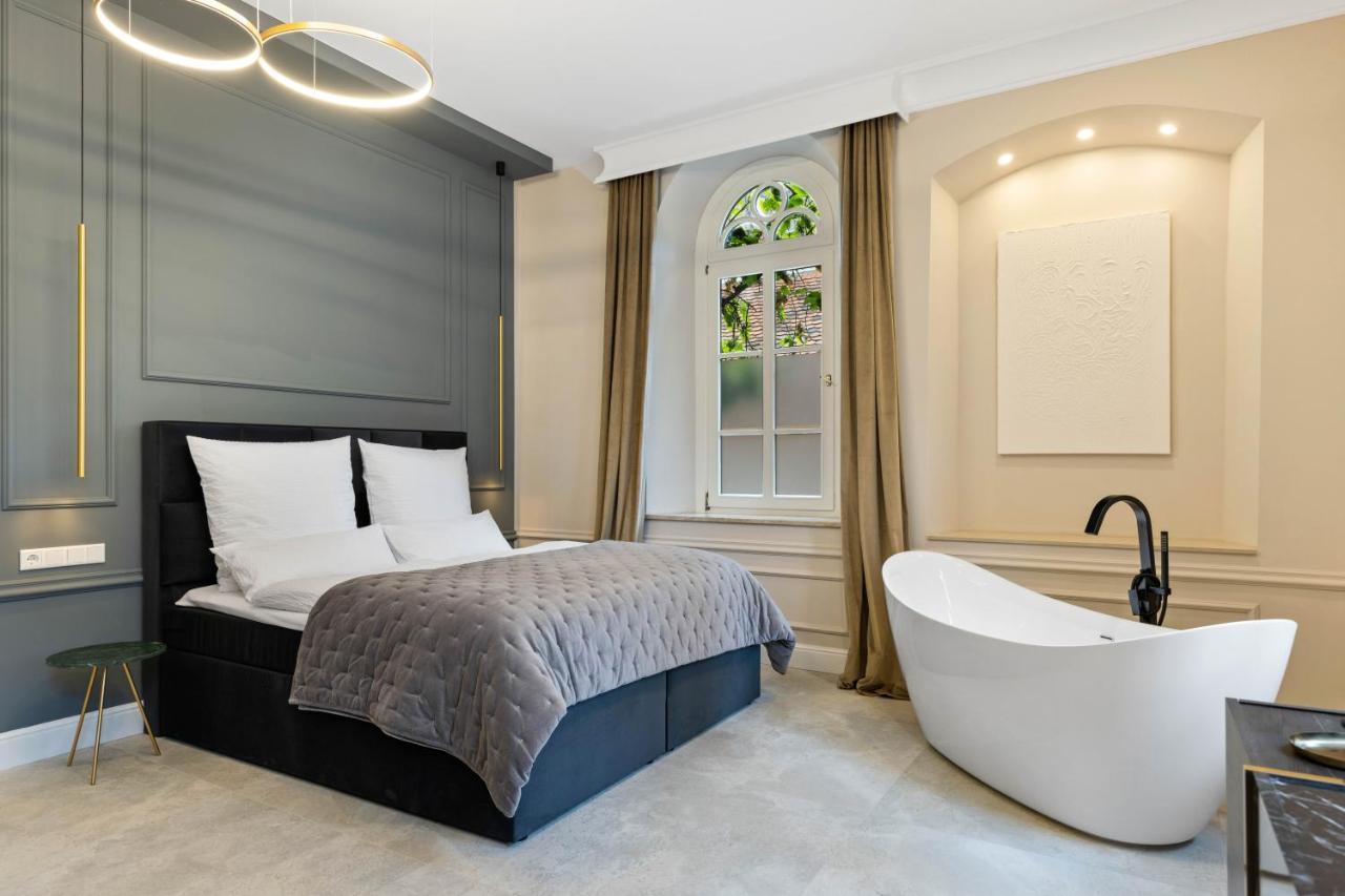 Boutique Rooms I Luxus Suite I Center I Boxspring Augsburg Bagian luar foto